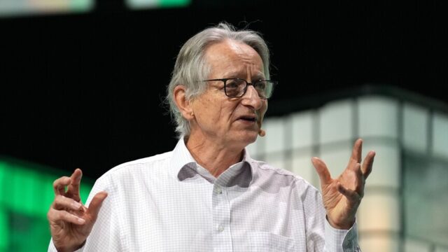 Nobel Ödüllü Bilim İnsanı Hinton’dan Yapay Zeka Hakkında Kritik Uyarı